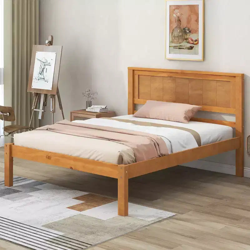 Lit plateforme en bois moderne et simple avec tête de lit