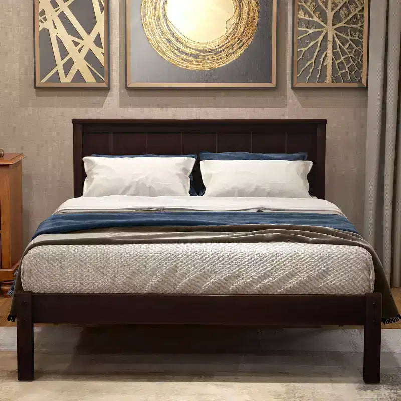 Lit plateforme en bois moderne et simple avec tête de lit