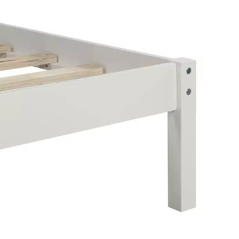 Lit plateforme en bois moderne et simple avec tête de lit