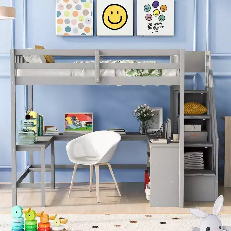 Lit mezzanine double avec bureau intégré en L, étagères de rangement à trois niveaux, garde-corps de sécurité et escalier de rangement attenant, blanc/gris
