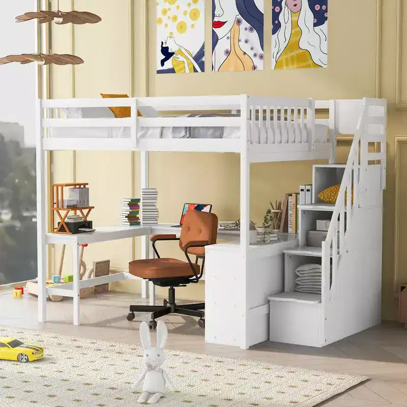 Lit mezzanine double avec bureau intégré en L, étagères de rangement à trois niveaux, garde-corps de sécurité et escalier de rangement attenant, blanc/gris