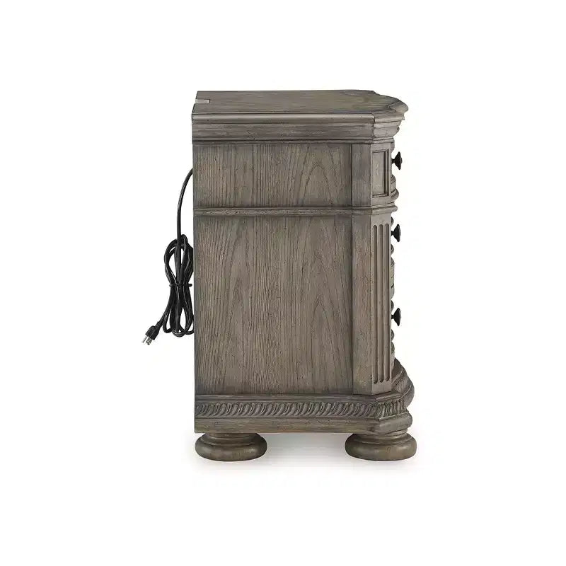 Table de chevet à trois tiroirs avec ports USB, marron clair