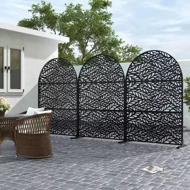Spring Flow Leaf 01 Black Arched Galvanized Steel Screen