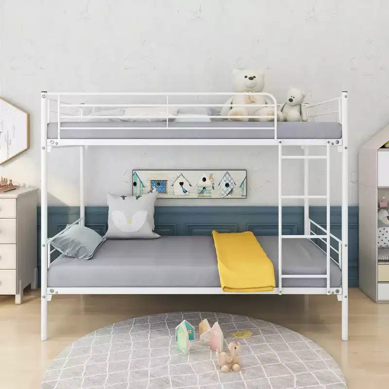 Lit superposé jumeau sur jumeau avec cadre métallique et échelle, design peu encombrant, blanc