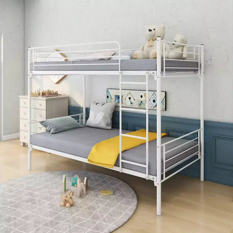 Lit superposé jumeau sur jumeau avec cadre métallique et échelle, design peu encombrant, blanc
