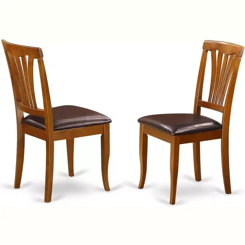 Chaises de salle à manger, dossier à barreaux, finition cerisier et crème anglaise