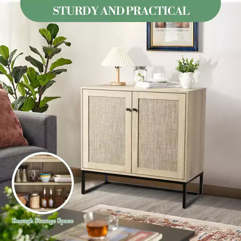 Meuble, Buffet en rotin avec portes décoratives